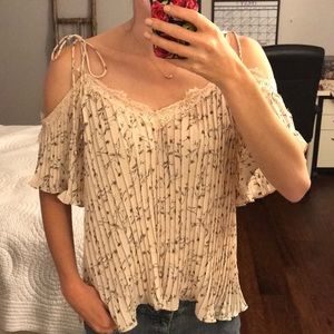 Moon River cold shoulder top!
